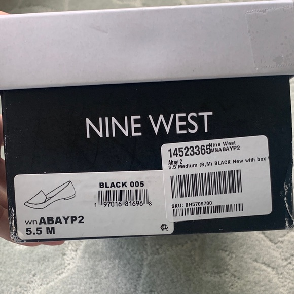 Nine West Womens Abay 2 Black Smoking Loafers size 5.5 NWB - Picture 2 of 9